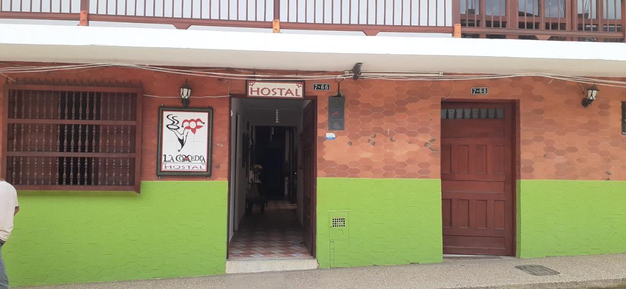 Hostal La Comedia Jardín Exterior photo
